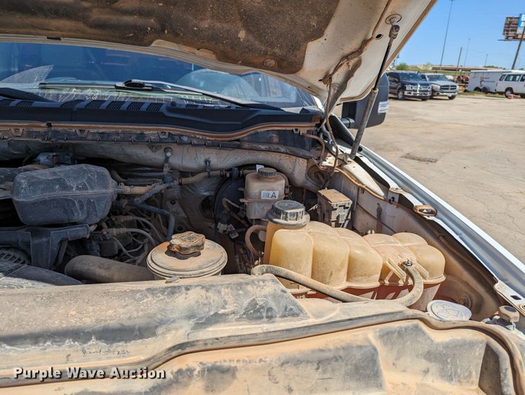 image for item MN9928 2017 Ford F250 Super Duty  Crew Cab pickup truck