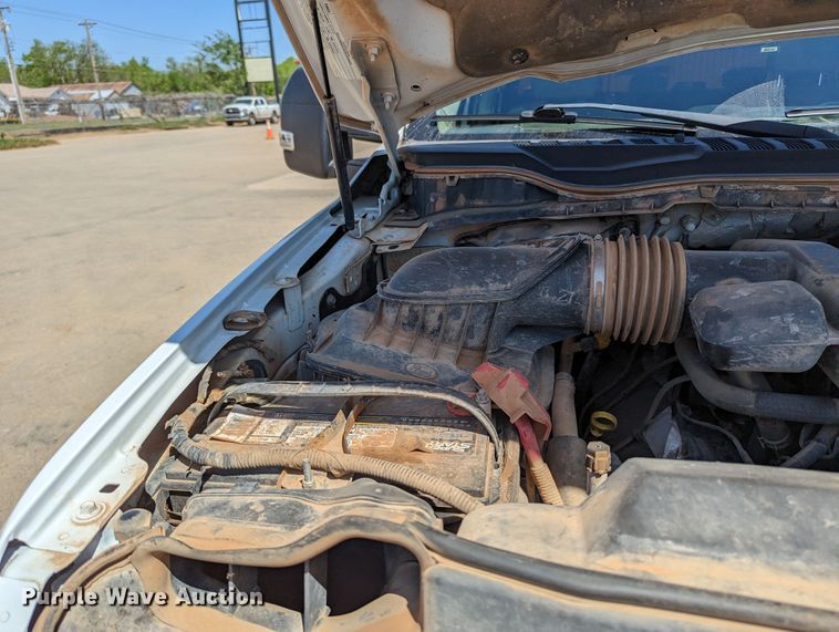 image for item MN9928 2017 Ford F250 Super Duty  Crew Cab pickup truck