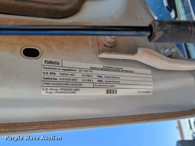 image for item MN9928 2017 Ford F250 Super Duty  Crew Cab pickup truck