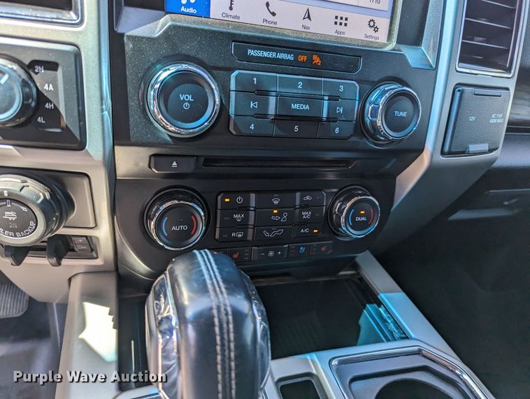 image for item MN9929 2018 Ford F150  SuperCrew pickup truck