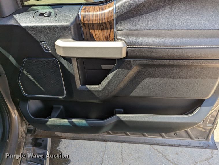 image for item MN9929 2018 Ford F150  SuperCrew pickup truck