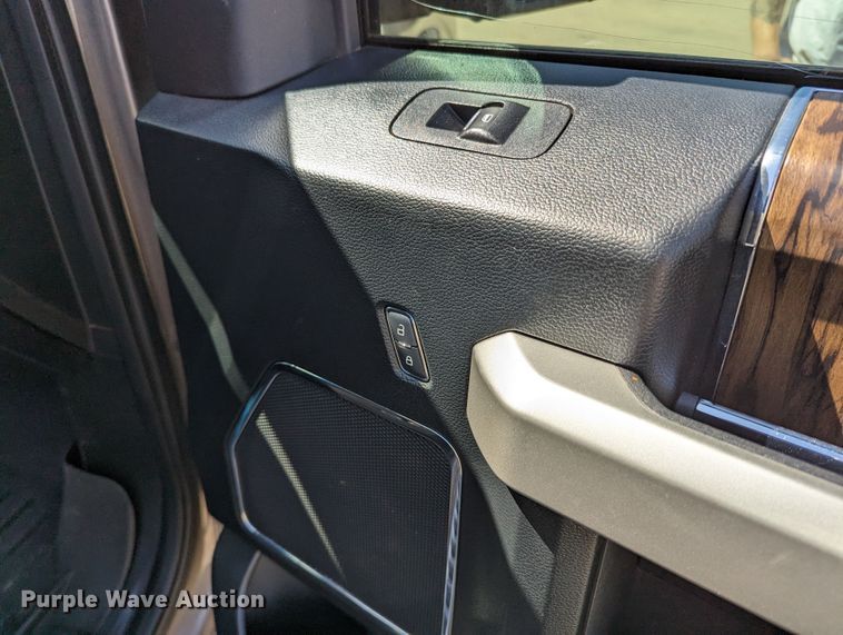 image for item MN9929 2018 Ford F150  SuperCrew pickup truck