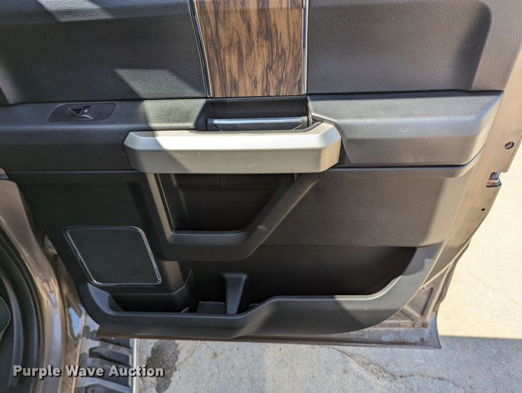 image for item MN9929 2018 Ford F150  SuperCrew pickup truck