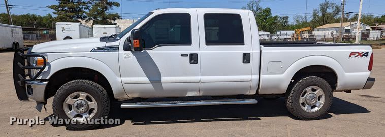 image for item MN9931 2016 Ford F250 Super Duty  Crew Cab pickup truck