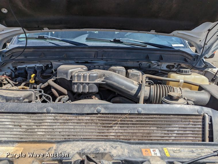 image for item MN9931 2016 Ford F250 Super Duty  Crew Cab pickup truck