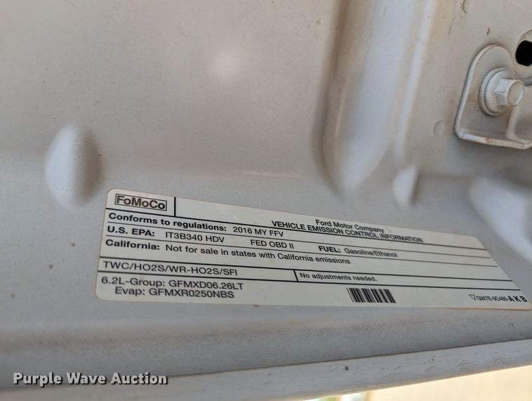 image for item MN9931 2016 Ford F250 Super Duty  Crew Cab pickup truck