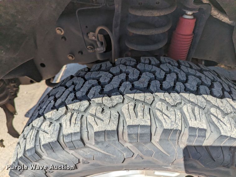 image for item MN9931 2016 Ford F250 Super Duty  Crew Cab pickup truck