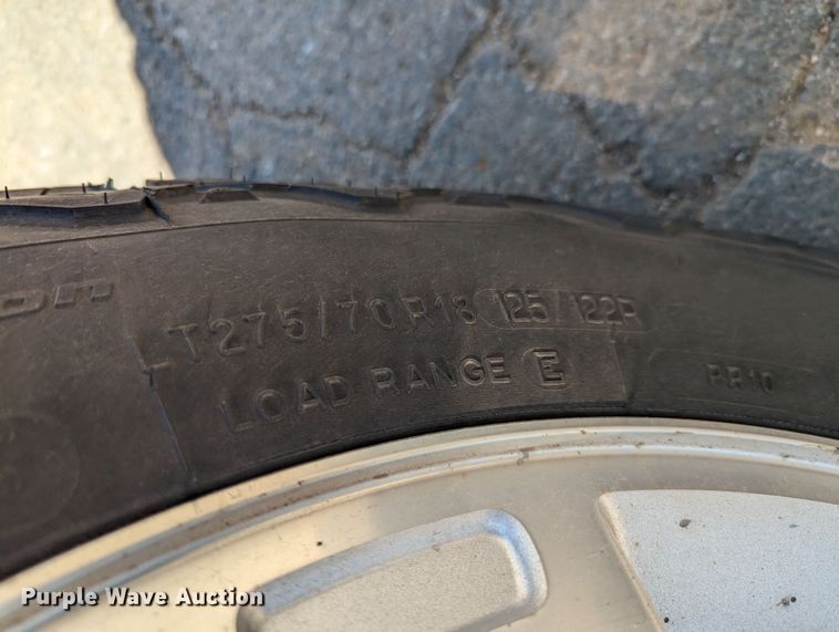 image for item MN9931 2016 Ford F250 Super Duty  Crew Cab pickup truck