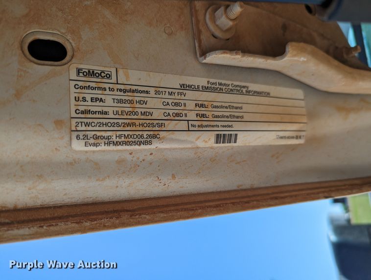 image for item MN9932 2017 Ford F250 Super Duty  Crew Cab pickup truck