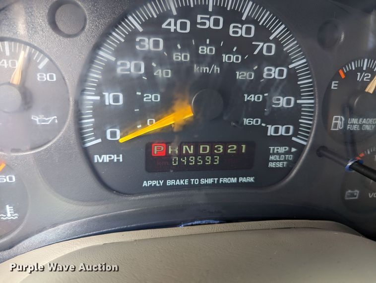 image for item MN9941 2001 GMC Safari  van