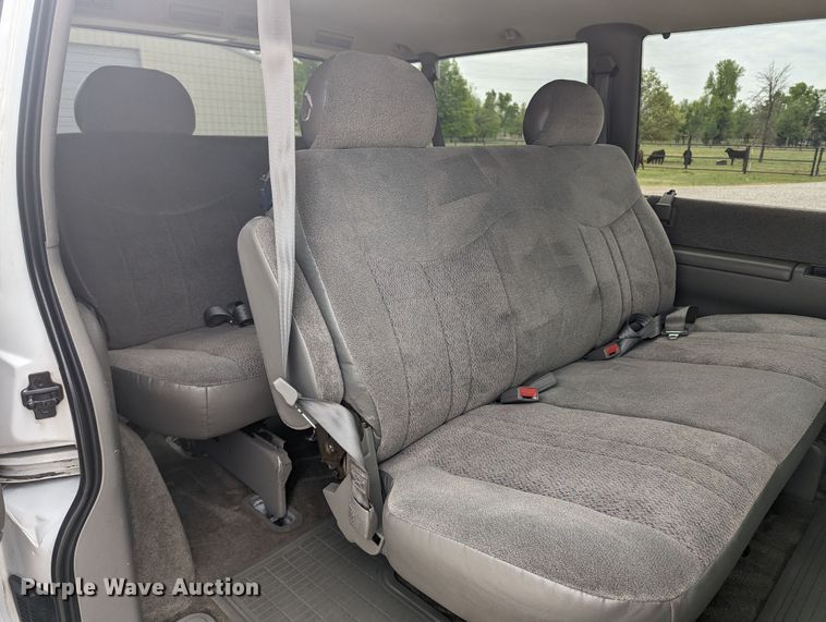 image for item MN9941 2001 GMC Safari  van