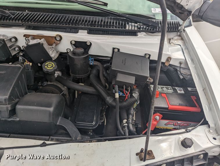 image for item MN9941 2001 GMC Safari  van