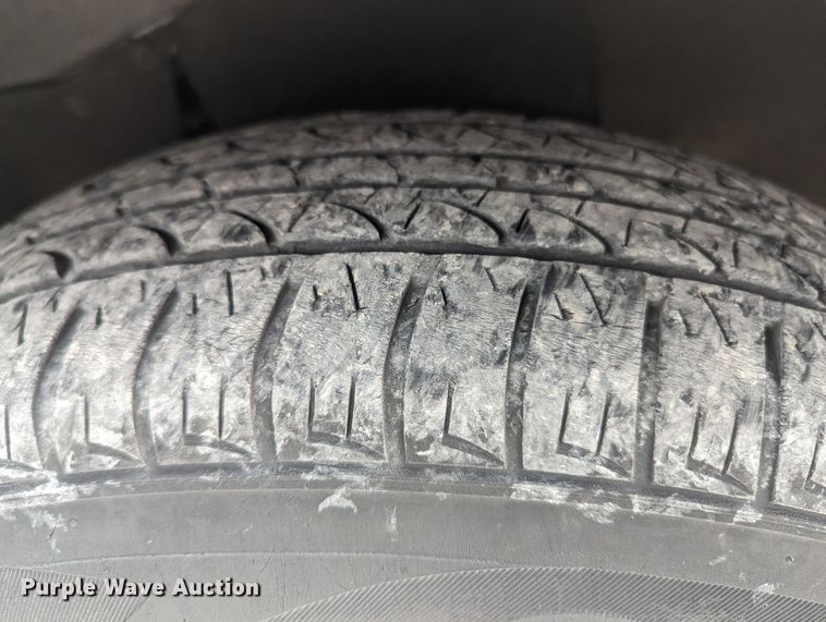 image for item MN9941 2001 GMC Safari  van