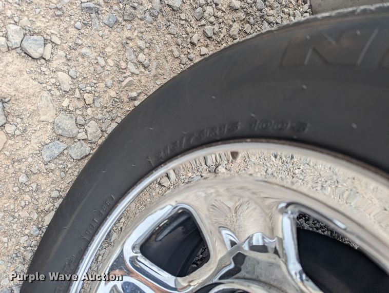 image for item MN9941 2001 GMC Safari  van