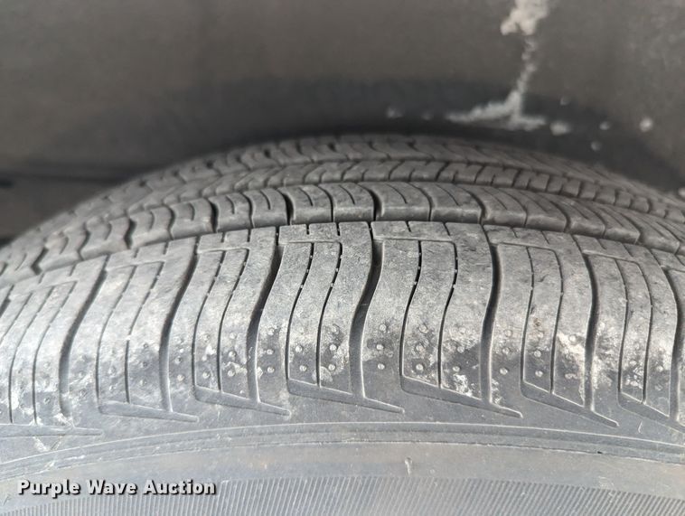 image for item MN9941 2001 GMC Safari  van