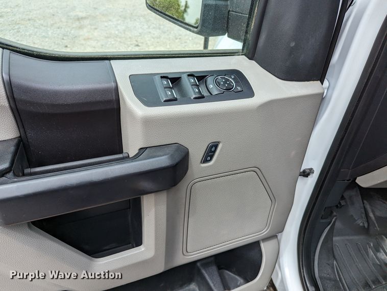 image for item MN9943 2018 Ford F150  SuperCab pickup truck