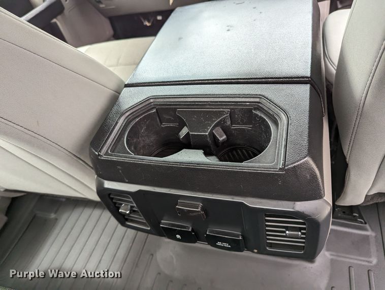 image for item MN9943 2018 Ford F150  SuperCab pickup truck