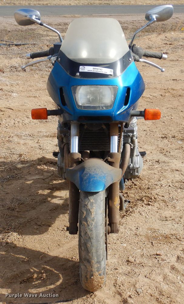 image for item MR9743 1998 Suzuki GSF600S  motorcycle