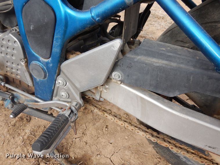 image for item MR9743 1998 Suzuki GSF600S  motorcycle