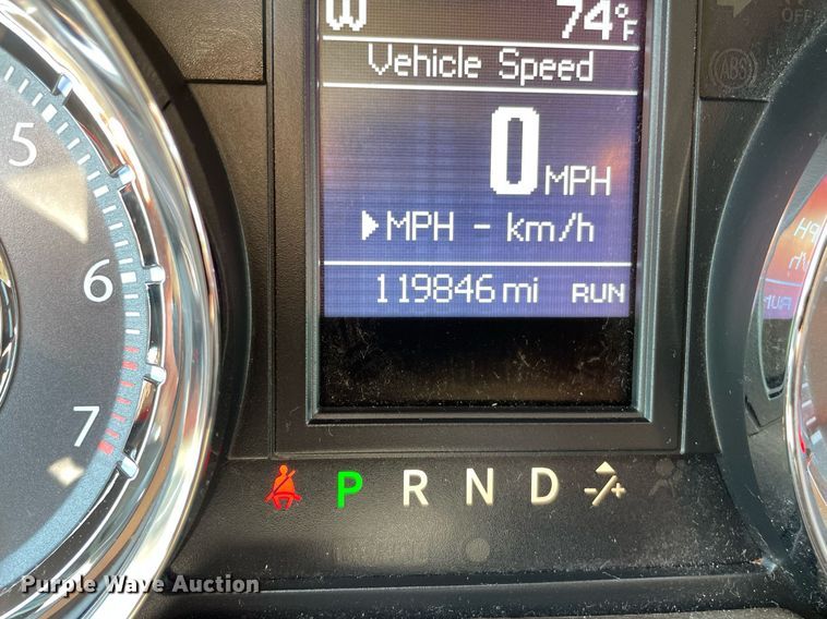 image for item MS9558 2014 Chrysler Town & Country  van