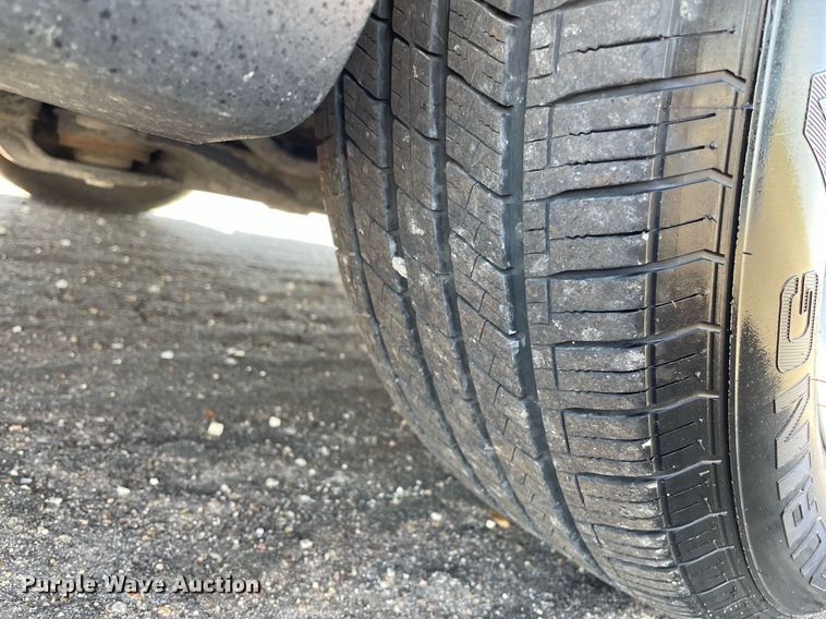 image for item MS9558 2014 Chrysler Town & Country  van