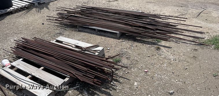 image for item MS9608 Approximately 260 pieces of rebar