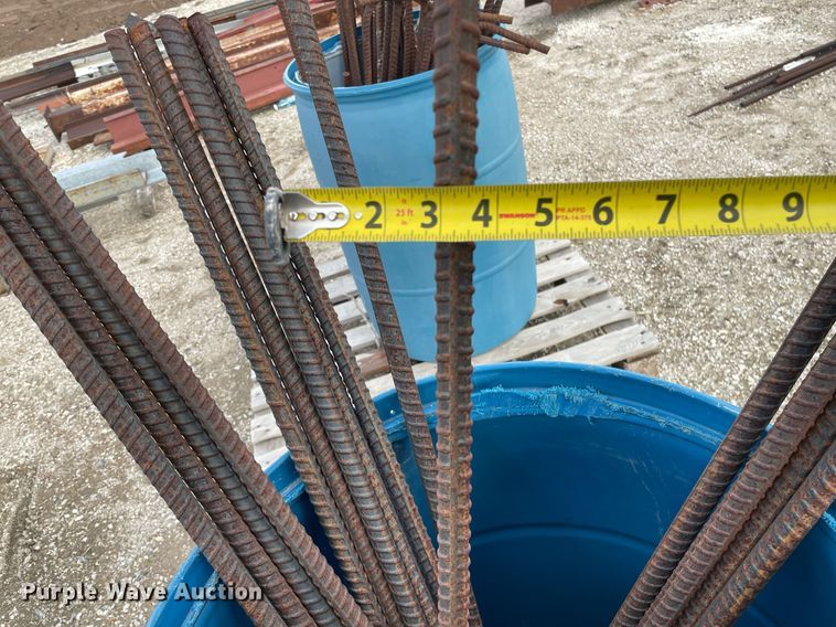 image for item MS9610 Approximately 310 pieces of rebar