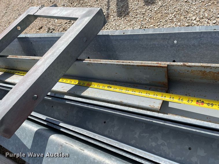 image for item MS9612 Approximately 13 pieces of angle iron