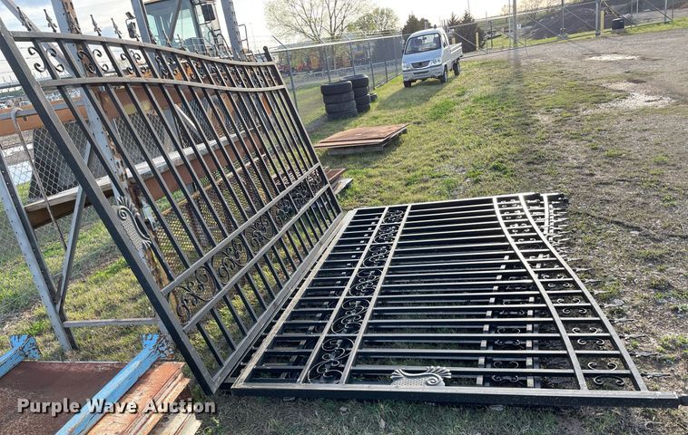 image for item MS9635 (4) gate panels