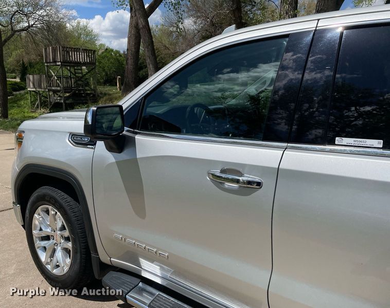 image for item MS9652 2019 GMC Sierra 1500  Crew Cab pickup truck
