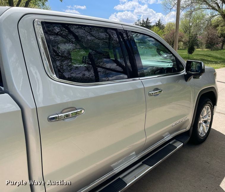 image for item MS9652 2019 GMC Sierra 1500  Crew Cab pickup truck