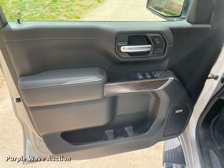 image for item MS9652 2019 GMC Sierra 1500  Crew Cab pickup truck