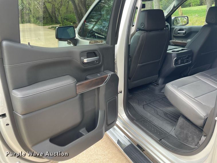 image for item MS9652 2019 GMC Sierra 1500  Crew Cab pickup truck