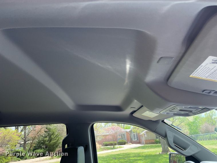 image for item MS9652 2019 GMC Sierra 1500  Crew Cab pickup truck