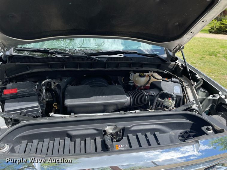 image for item MS9652 2019 GMC Sierra 1500  Crew Cab pickup truck