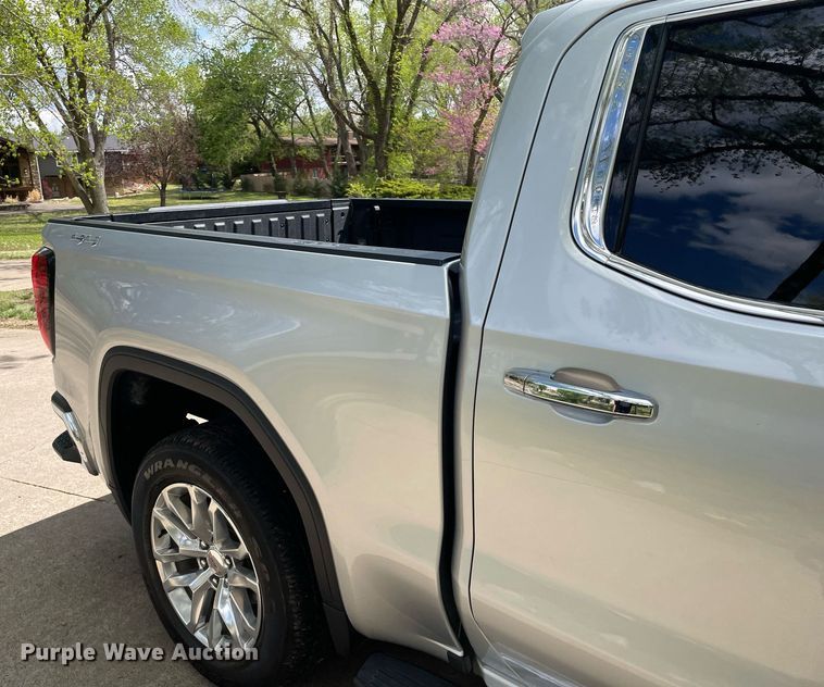 image for item MS9652 2019 GMC Sierra 1500  Crew Cab pickup truck