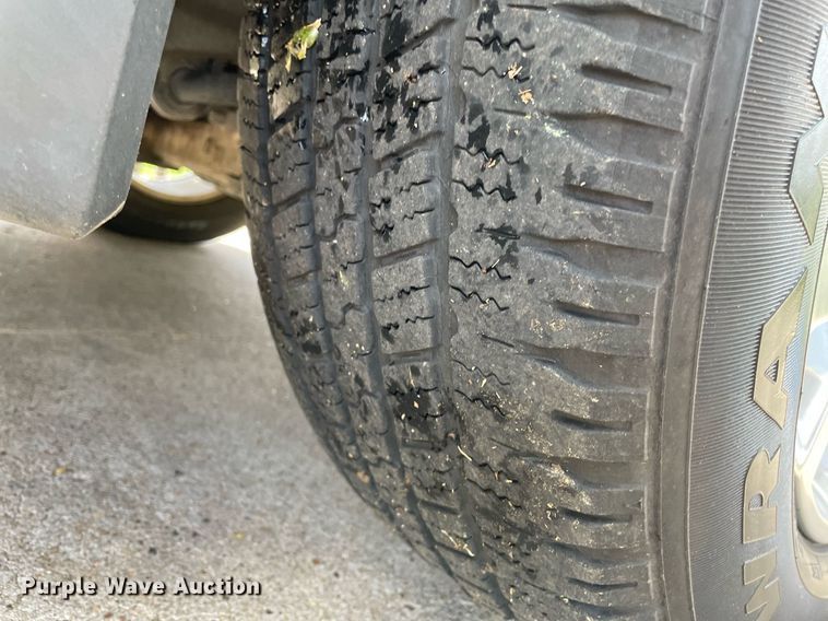 image for item MS9652 2019 GMC Sierra 1500  Crew Cab pickup truck