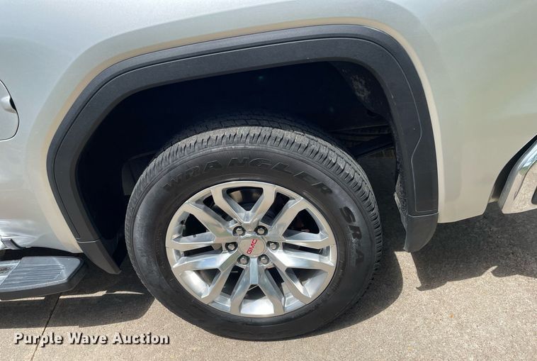 image for item MS9652 2019 GMC Sierra 1500  Crew Cab pickup truck