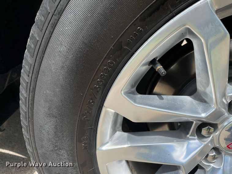 image for item MS9652 2019 GMC Sierra 1500  Crew Cab pickup truck