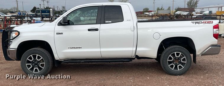 image for item MS9661 2016 Toyota Tundra  Double Cab pickup truck