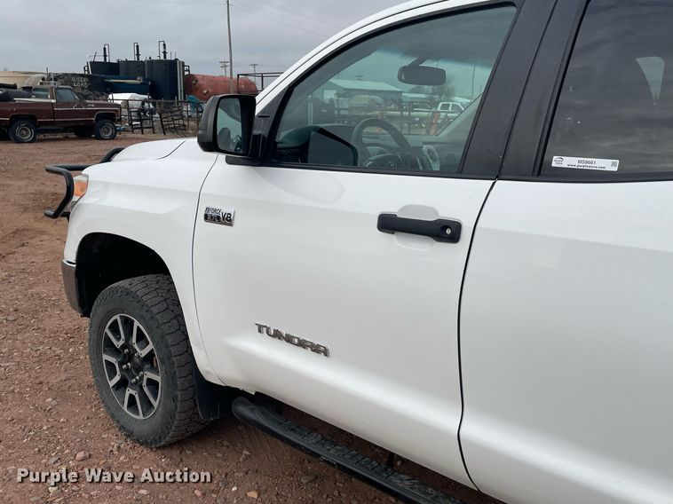 image for item MS9661 2016 Toyota Tundra  Double Cab pickup truck