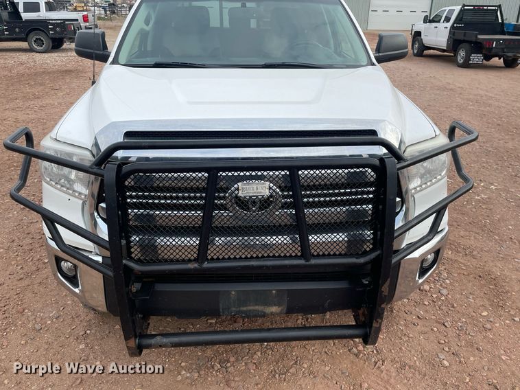 image for item MS9661 2016 Toyota Tundra  Double Cab pickup truck