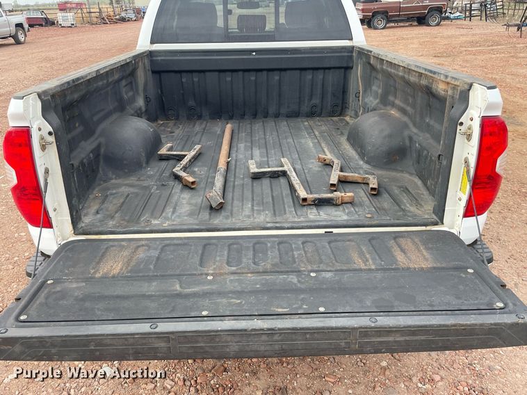 image for item MS9661 2016 Toyota Tundra  Double Cab pickup truck