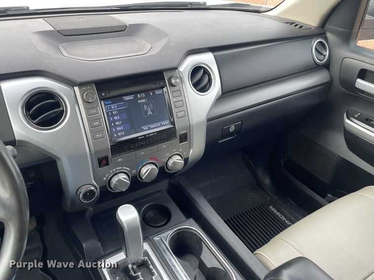 image for item MS9661 2016 Toyota Tundra  Double Cab pickup truck