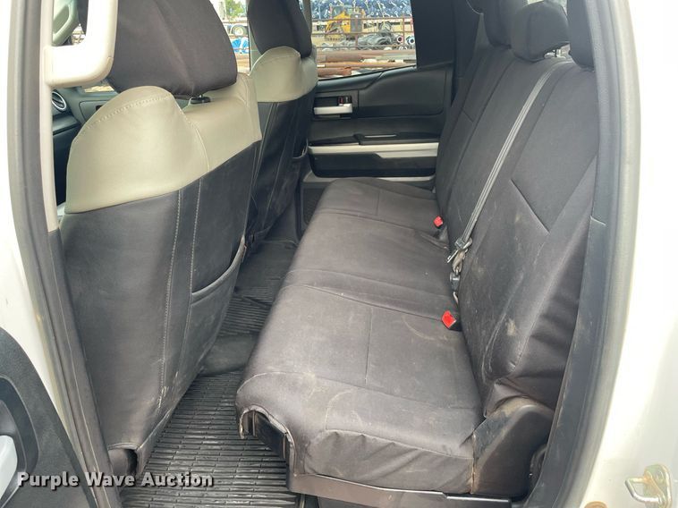 image for item MS9661 2016 Toyota Tundra  Double Cab pickup truck