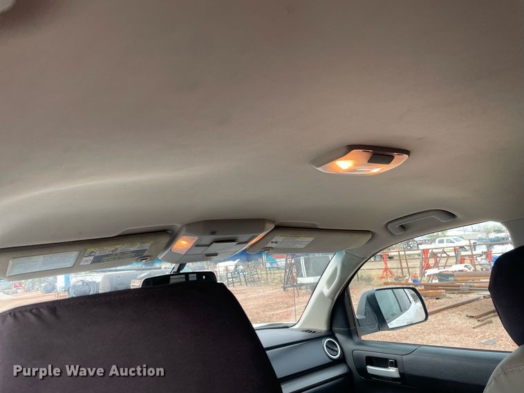 image for item MS9661 2016 Toyota Tundra  Double Cab pickup truck