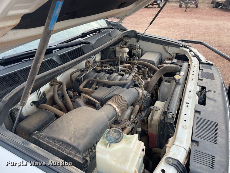 image for item MS9661 2016 Toyota Tundra  Double Cab pickup truck