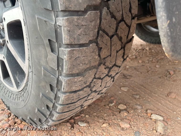 image for item MS9661 2016 Toyota Tundra  Double Cab pickup truck