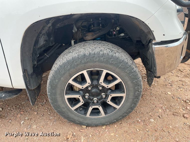 image for item MS9661 2016 Toyota Tundra  Double Cab pickup truck