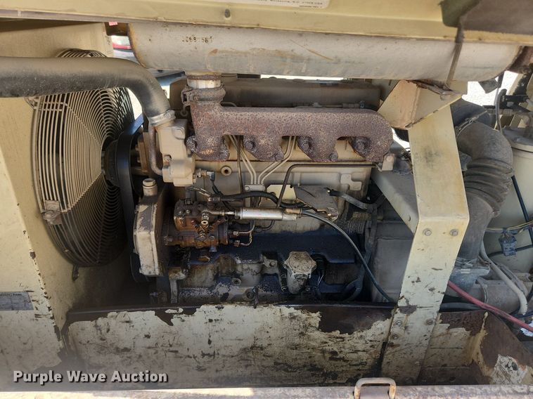 image for item MW9691 1999 Ingersoll Rand P185WJD  air compressor